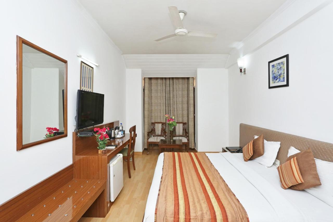 גורגאון Hotel Windsor Castle Cyber City מראה חיצוני תמונה